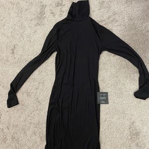 Lulu’s new turtleneck dress. Medium. Never worn, missed the return date